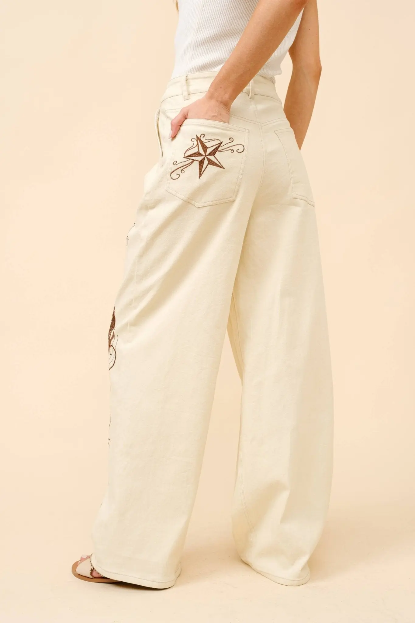 Embroidered Western Twill Loose Jeans - Image 3
