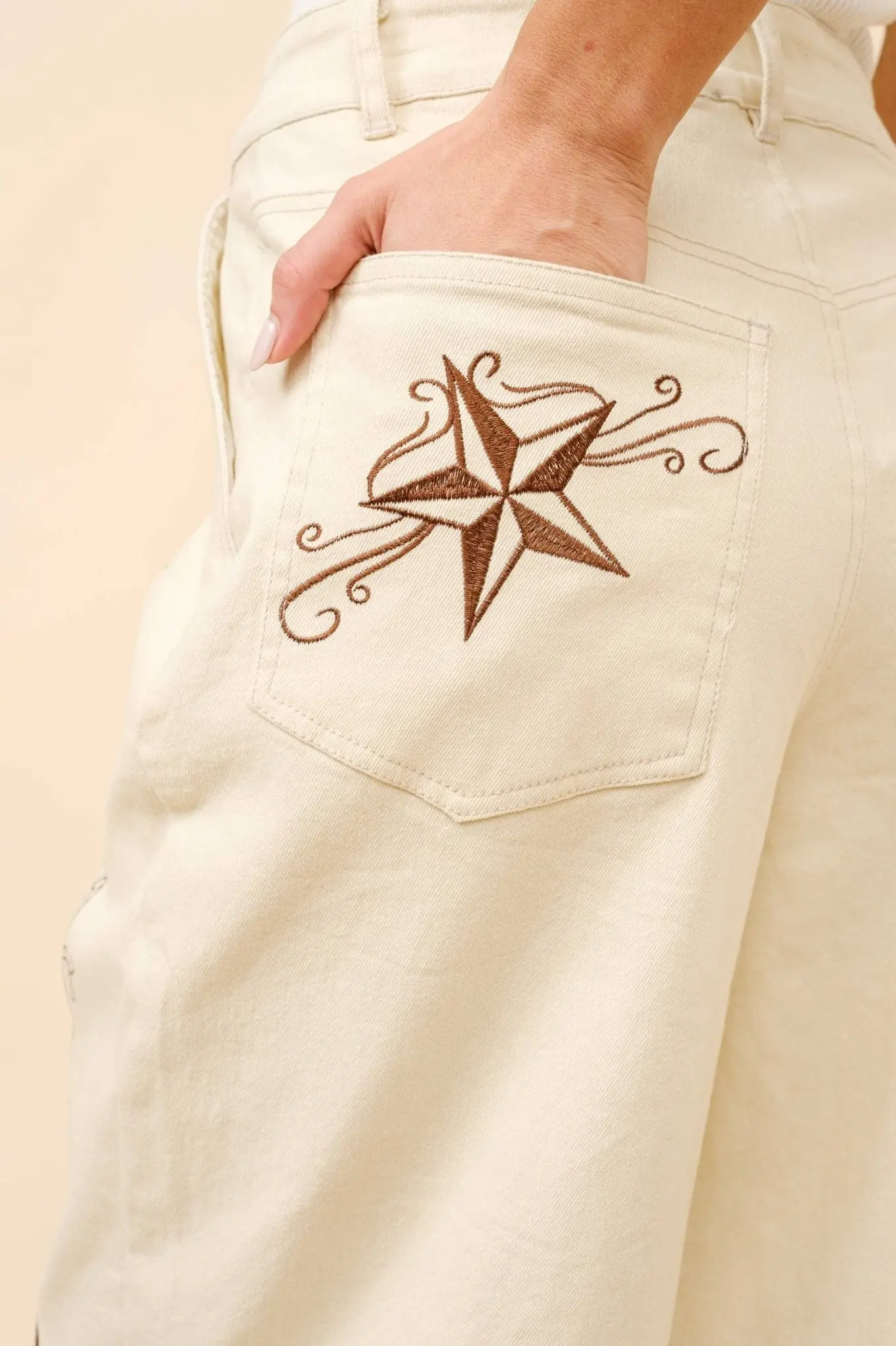 Embroidered Western Twill Loose Jeans - Image 4