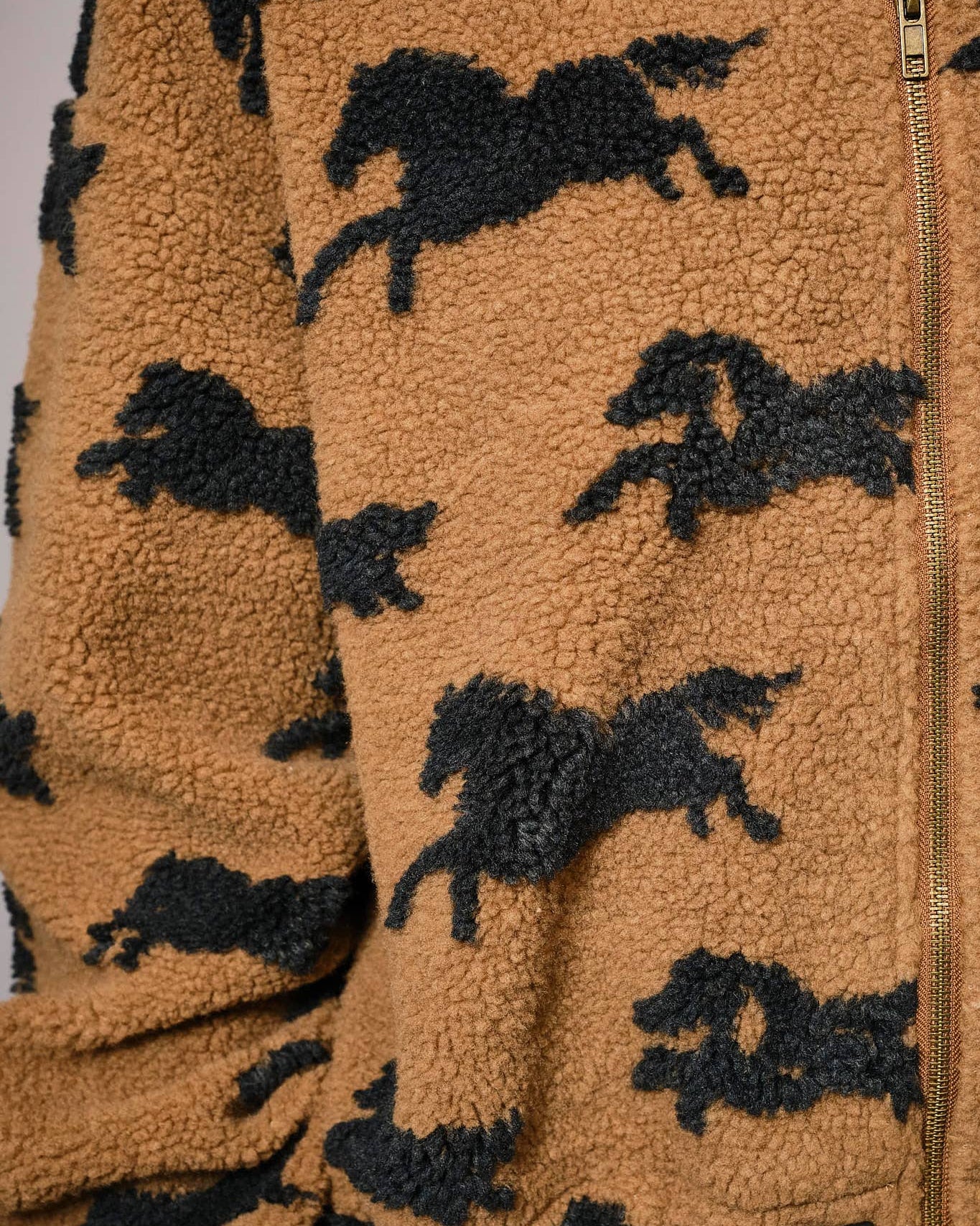 Wild Horse Sherpa Oversized Zip-Up Jacket - Image 5