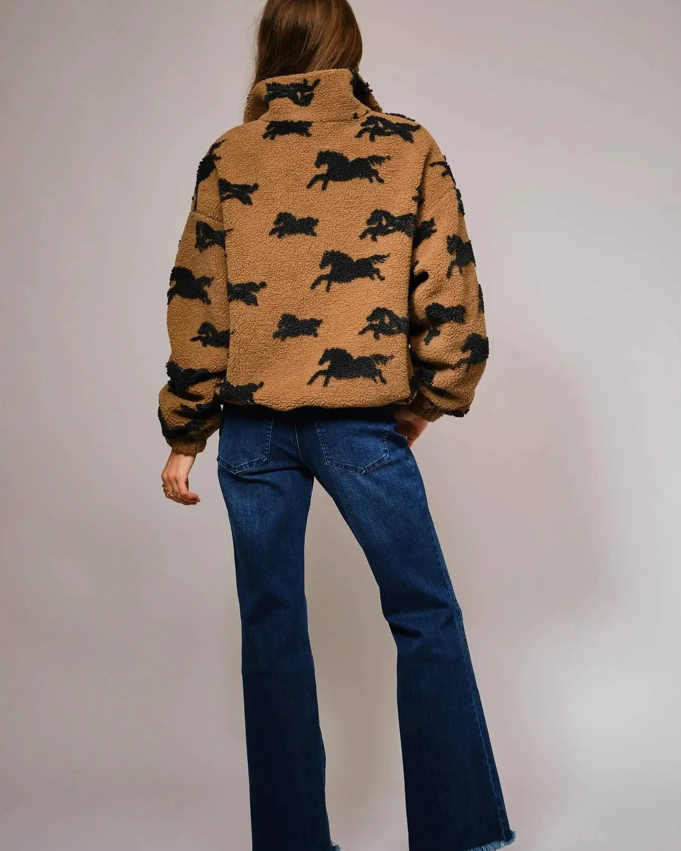 Wild Horse Sherpa Oversized Zip-Up Jacket - Image 7