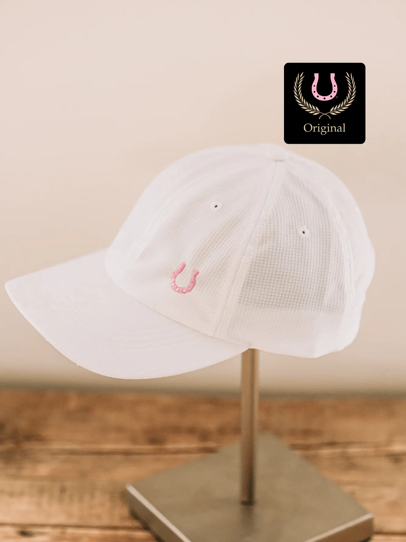 Lucky Horseshoe Hat (White) - Image 3