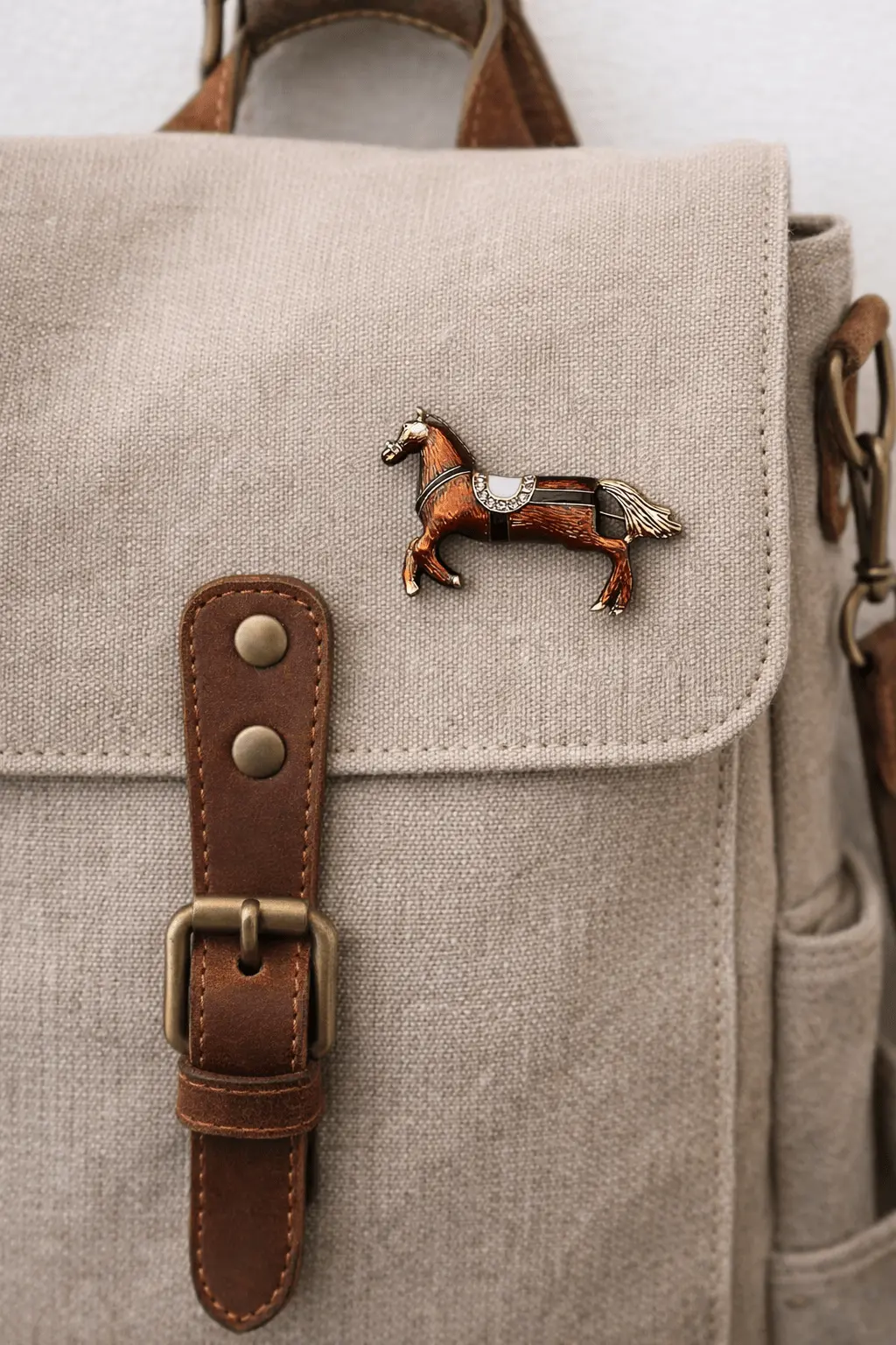 Bridle Up Horse Brooch - Image 4