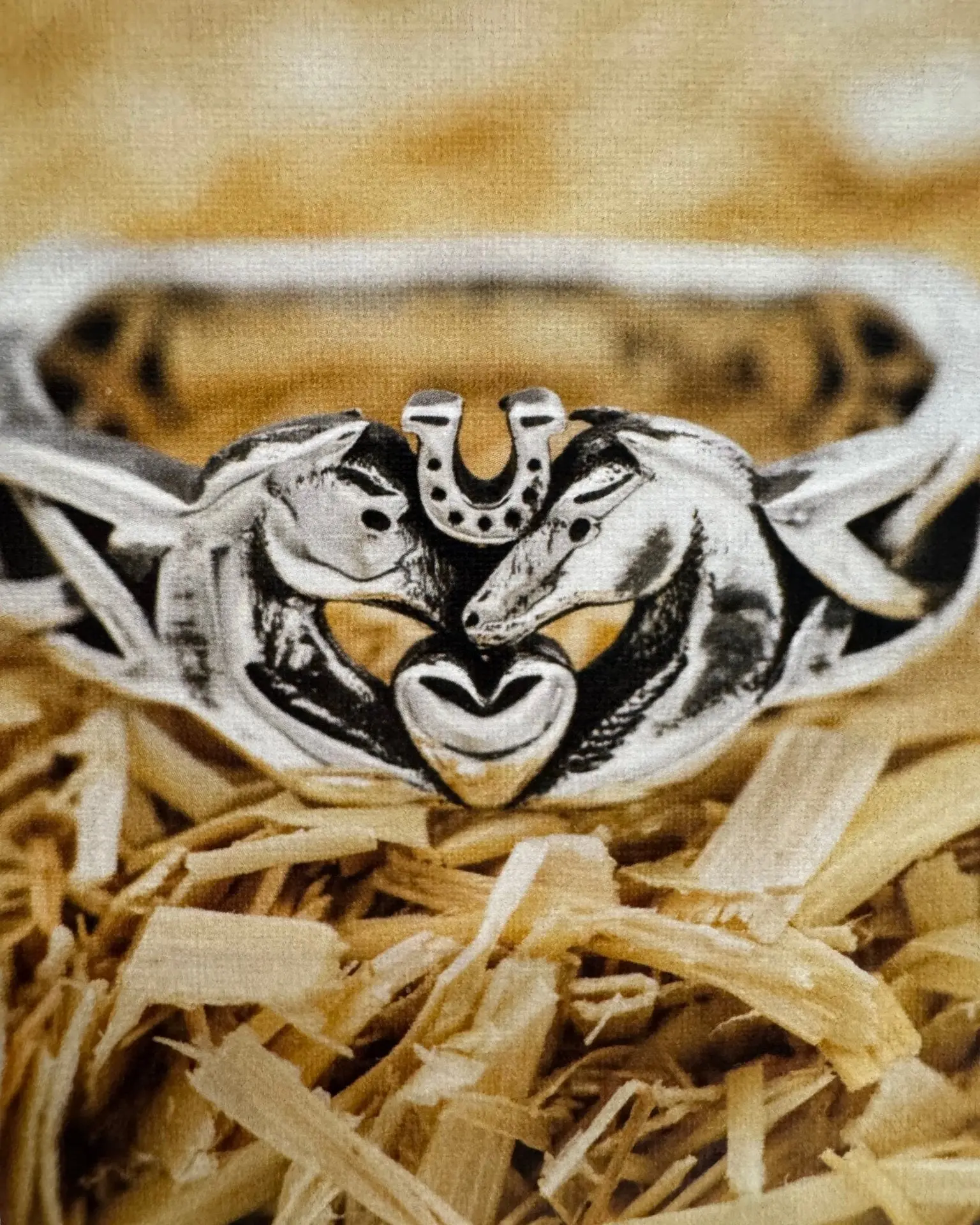 Horse Claddagh Ring - Image 6