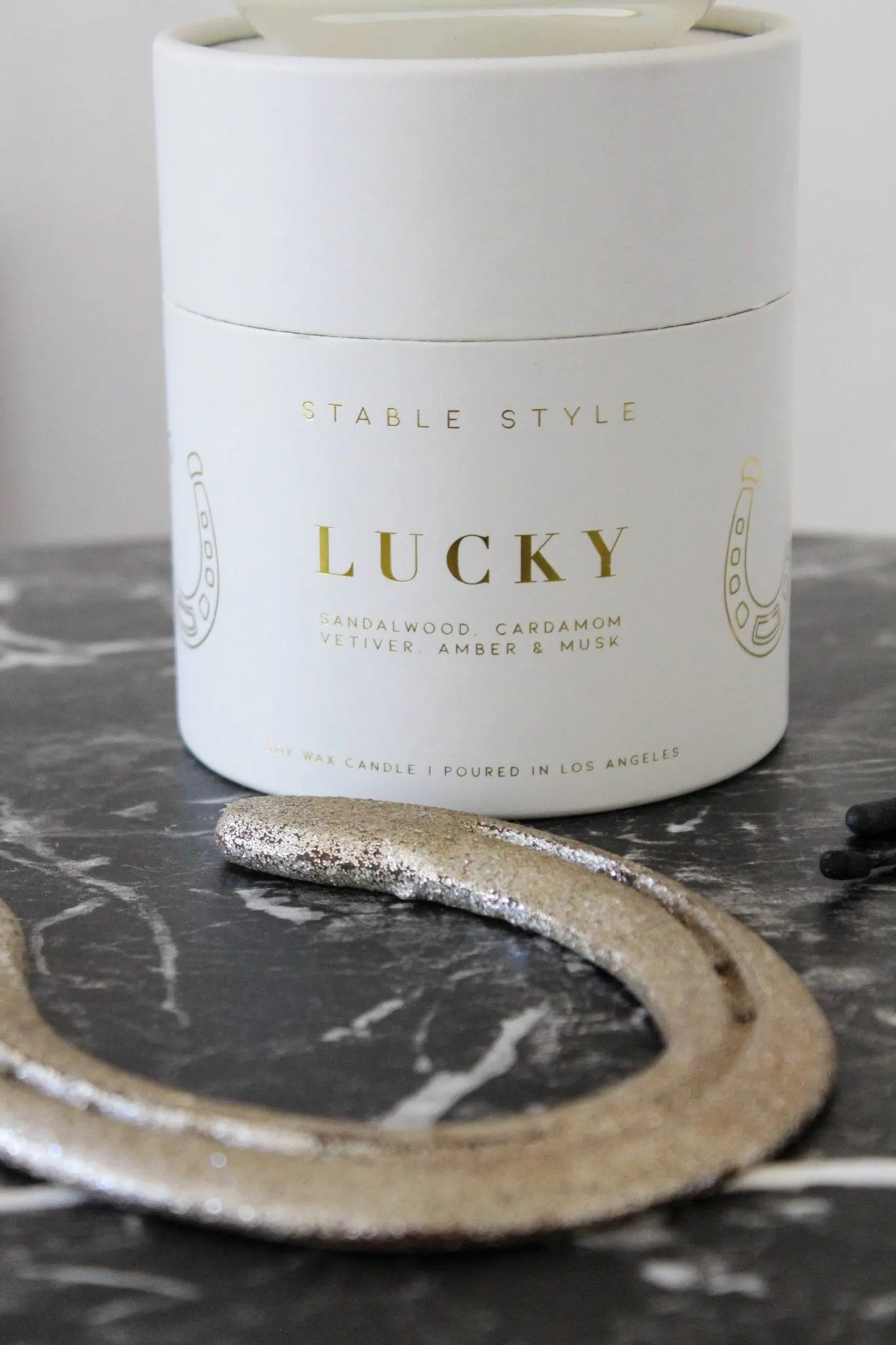 Lucky Horseshoe Soy Wax Candle (10 oz) - Image 3