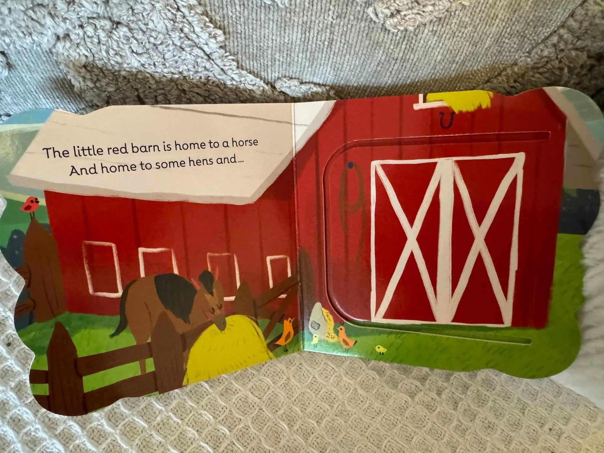 Little Red Barn - Image 4