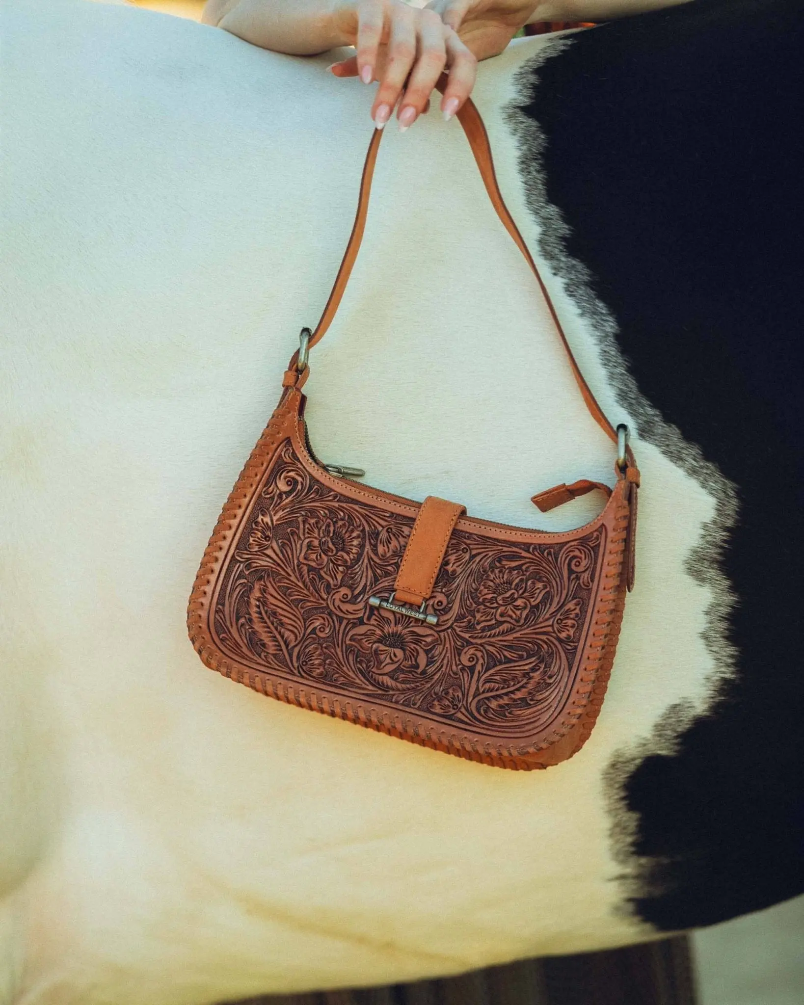 Bridle Bloom Hand-tooled Purse - Image 2
