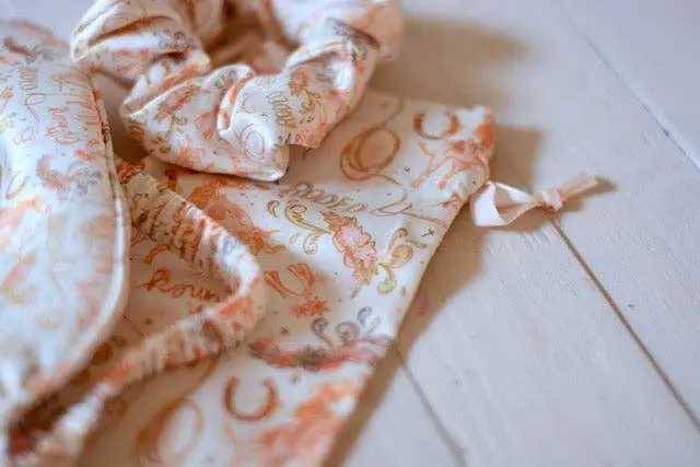 Cowgirl Eye Mask + Scrunchie Sleep Set - Image 3