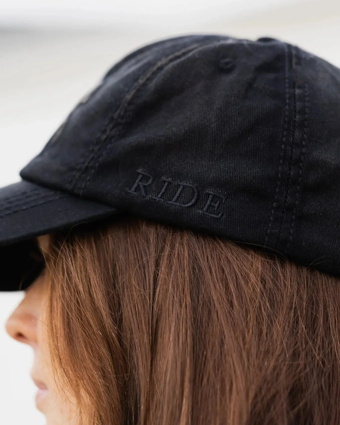 Vintage Black Horse Hat - Image 4